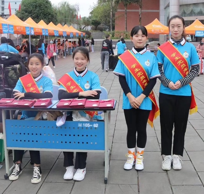 志愿者2.jpg