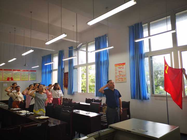 -245512fa81889c66.jpg